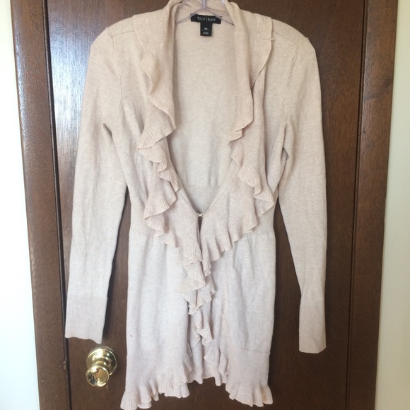 cream colored cardigan outfits